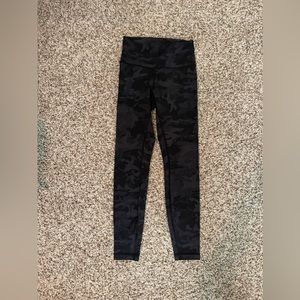 Lululemon Wonder Under Legging, size 6, 28’, gray/black camouflage